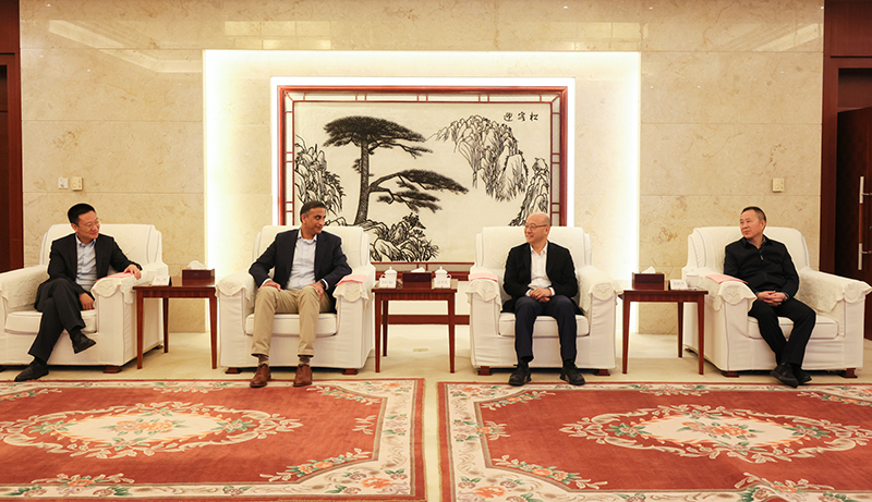 汪华东会见巴斯夫股份公司高管一行