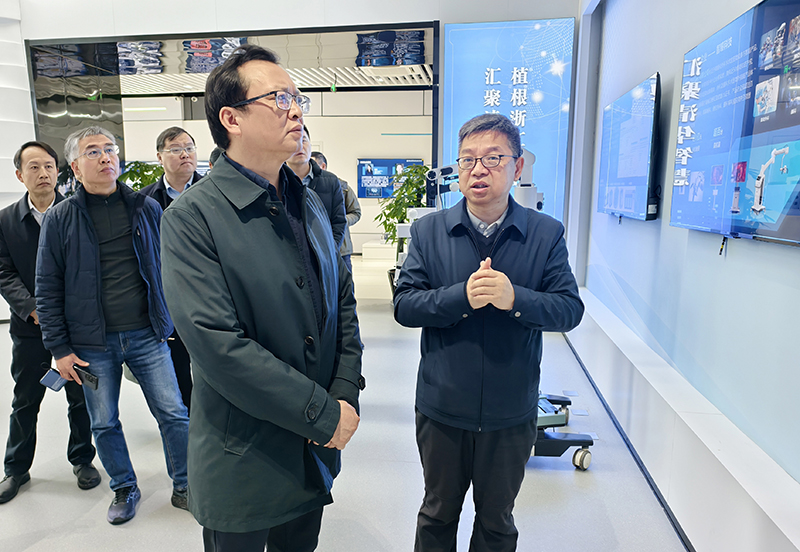 蒋曦赴浙江嘉兴“双招双引”