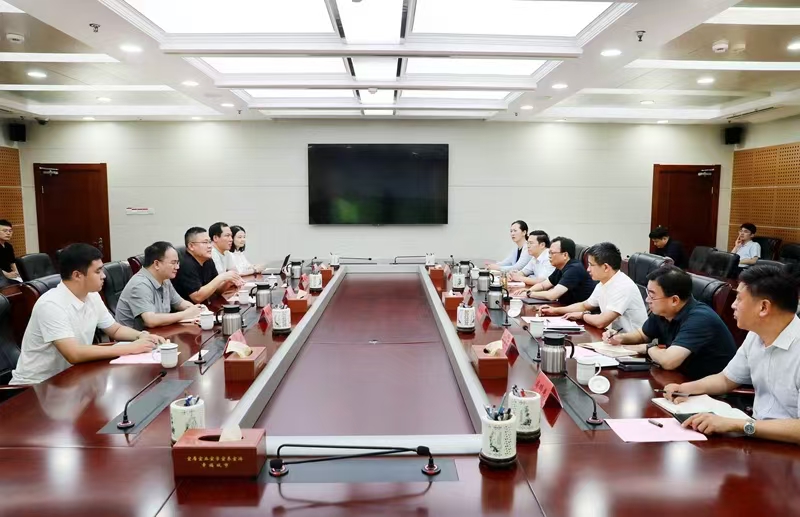 蒋曦会见中科大新创基金会理事长石兵